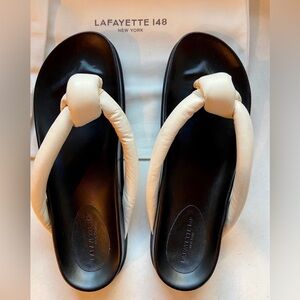 NEW Lafayette 148 New York Black and Cream Sandals, size 40